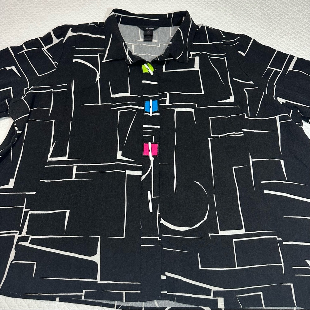 Ali Miles Black and White Geometric Button-Down Shirt with Neon Accent Buttons